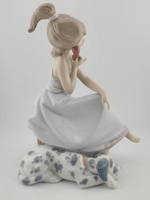 Lladro 電話をかける少女像 S466 Lladro Porcelain Figurine #5466 Chit Chat Girl On Phone With Dog