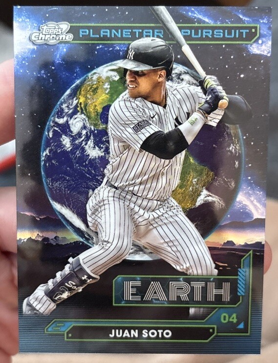 2024 Topps Cosmic Chrome Planetary Pursuit EARTH Juan Soto New York Yankees