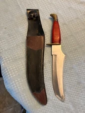 Vintage Chipaway Cutlery Bowie Knife w/ Sheath. 9" Blade. Orig. leather sheath
