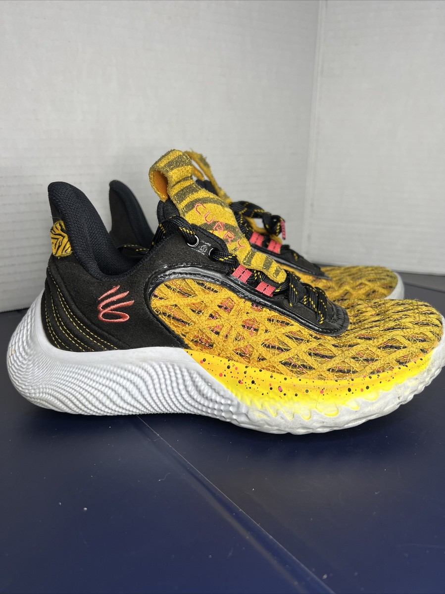 curry 9 black yellow