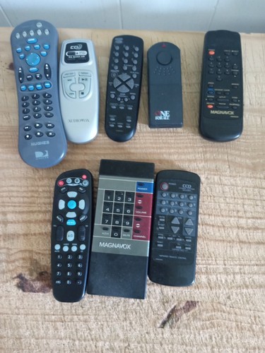 REMOTE CONTROLS.MIXED LOT OF 36.MAGNAVOX,INSIGNIA,GPX.FREE SHIPPING INCLUDED - Picture 4 of 4