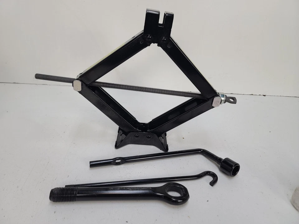 Emergency Jack Tool Kit Fits 2011-2015 Hyundai Tucson OEM Genuine Part. - Image 2 of 4