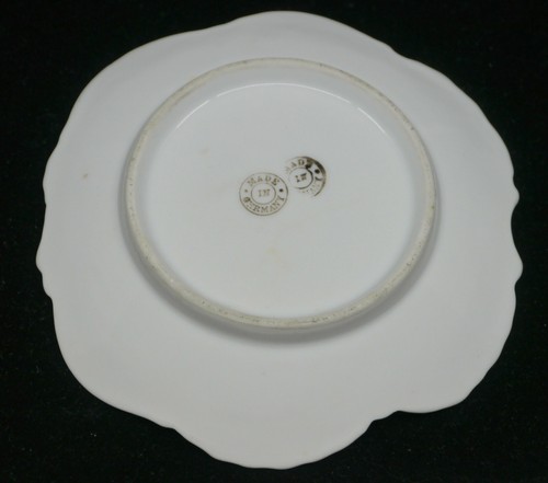 ANTIQUE NEW CASTLE, PA., SOUVENIR PORCELAIN TRINKET DISH, HUMOROUS SCENE - Picture 3 of 4