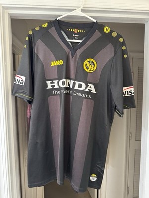 Jako Men s Large BSC Young Boys Soccer Jersey 14/15 Away Kit Swiss Used