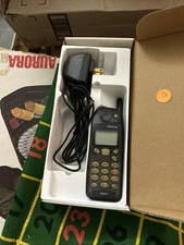 Vintage Nokia Cell Phone Model 5170i Memorabilia W/ Charger