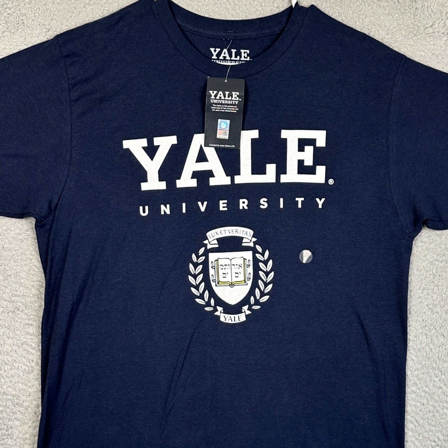 NEW Yale University T-Shirt Mens Large Navy Ivy League Collegiate Graphic Tee