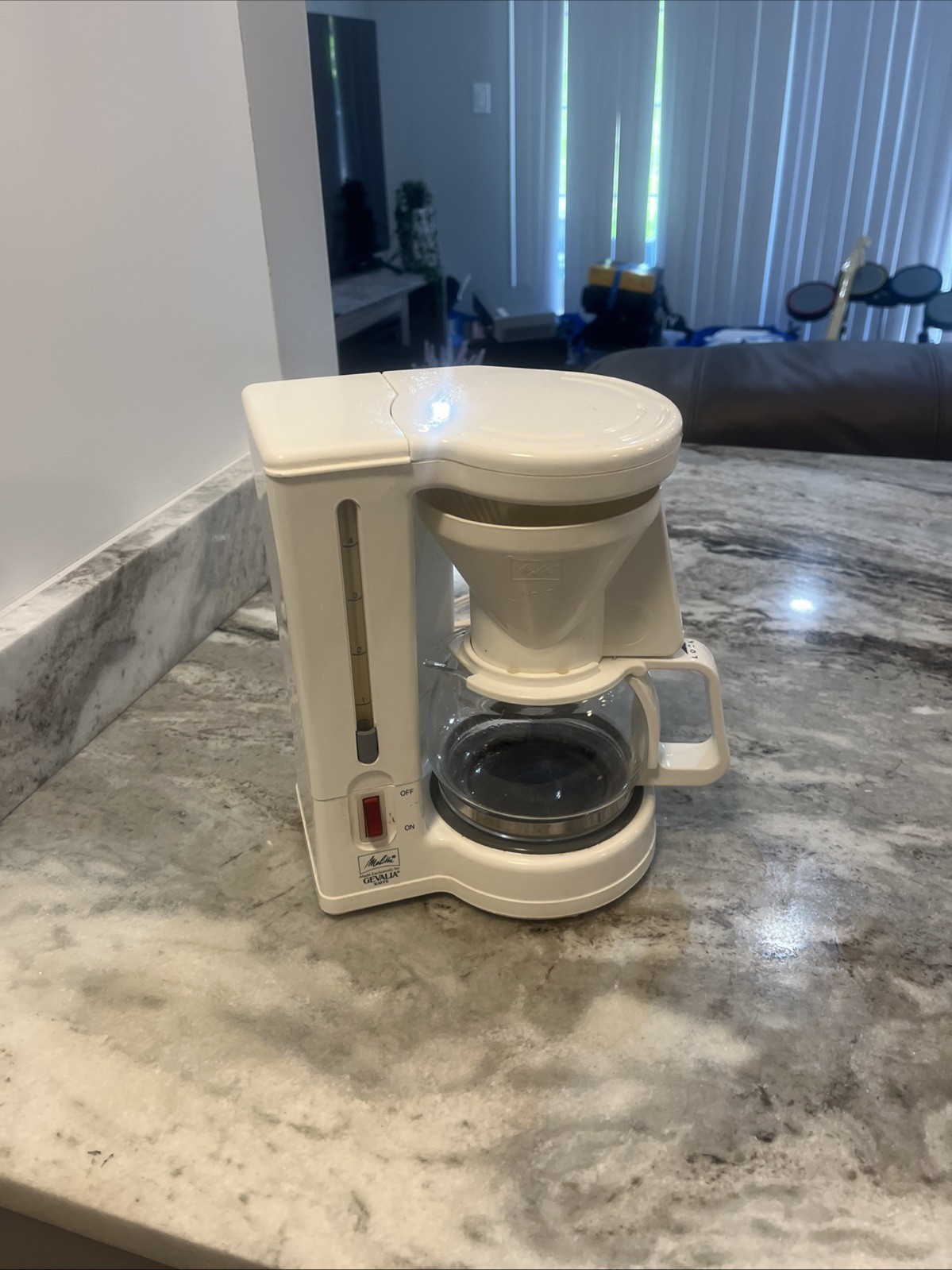 White Bcm-4c Machine