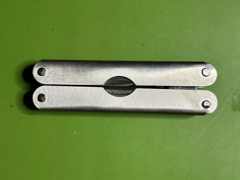 MULTI-TOOL 12 TOOLS IN ONE Silver Toned BE PREPARED Nice Cond.   #50