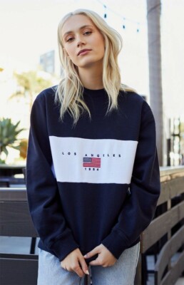 John Galt Brandy Melville Women's Pullover One Size Blue White Los Angeles  - Main Image