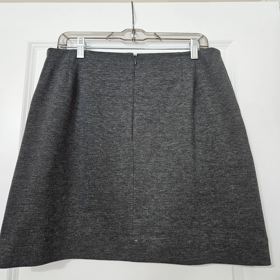Kenneth Cole Gray Knit Skirt With Pockets Size 8 - Image 2 of 4