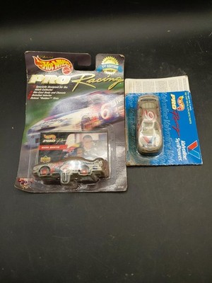 Lot Of 2 1998 Hot Wheels Pro Racing Valvoline Synpower #6 Mark Martin Upper Deck