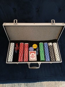 Trademark Global 500 Dice Style Poker Chip Set
