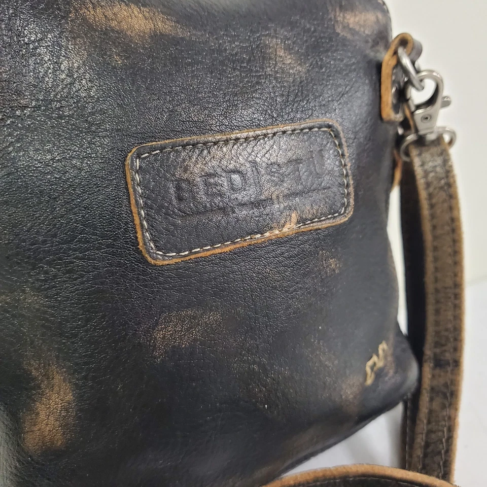 Mini bolsa tiracolo Bed Stu feminina couro desgastado Ventura marrom rústica neutra - Imagem 2 de 4