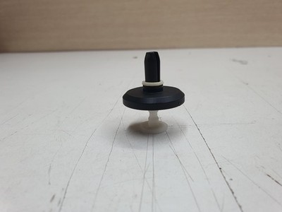 1x Original Jeep Compass MK1 2006-2016 Stoßstange hinten/vorne Push Type Clip