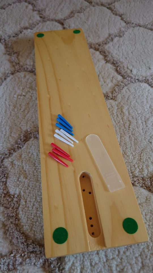 Deluxe Cribbage Board with Pegs Excellent Condition Bicycle - Image 2 of 2