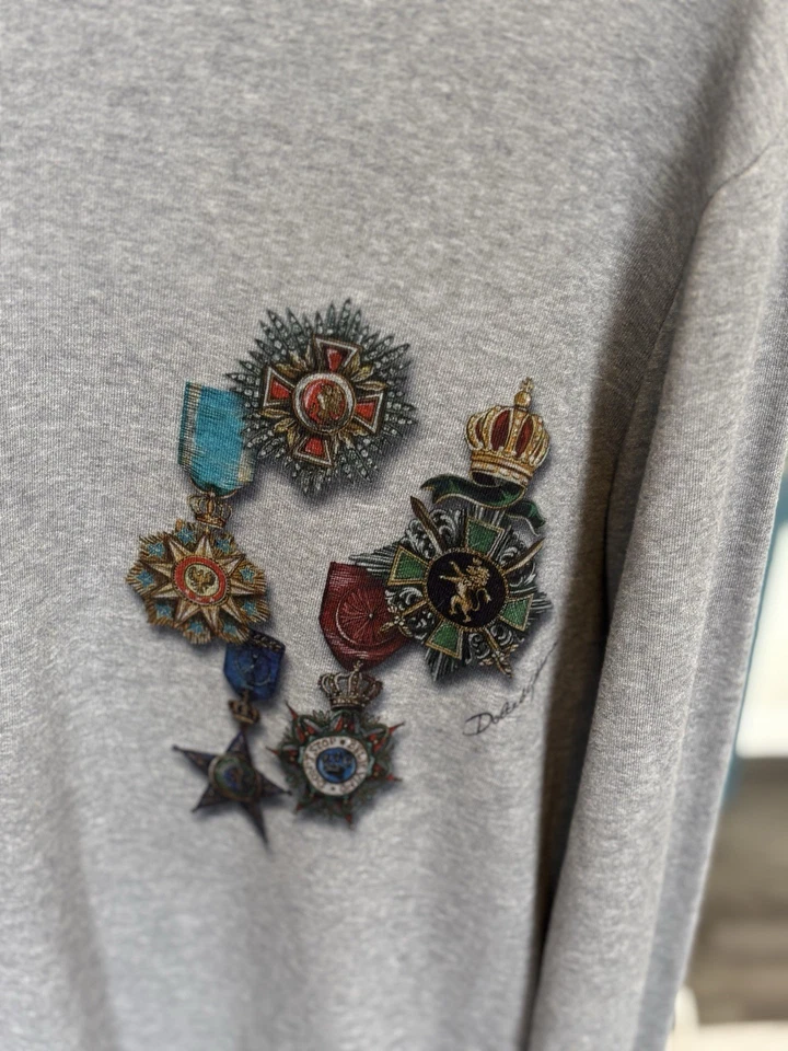 Camiseta Dolce & Gabbana Gris Manga Larga (56) Con Borde Azul Foto 3 de 4