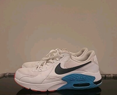 Size 11 Nike Air Max Excee Womens