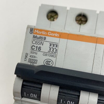Schneider Electric Merlin Gerin C65N C16 Multi9 Circuit Breaker 3