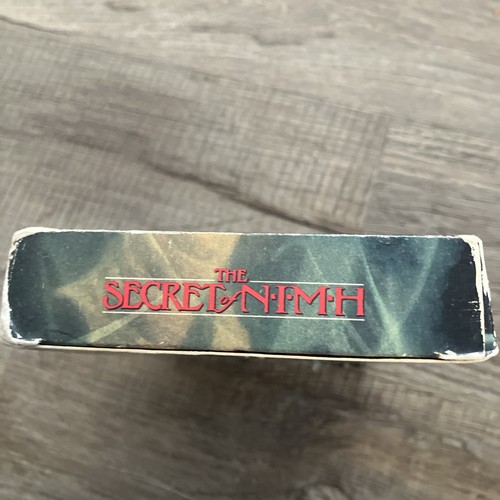 The Secret of NIMH VHS Tape 1982 Animated Dom De Luise Elizabeth Hartman Movie - Picture 7 of 7