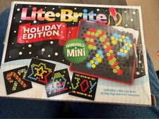 Lite Brite Holiday Edition Mini Hangable Ornament With 4 Templates NIB Seal NEW
