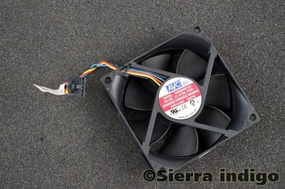 Dell DW014 0DW014 Fan AVC DS08025R12U