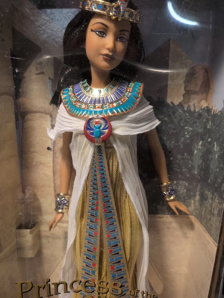 Princess of the Nile Barbie - 2001 Mattel Dolls Of The World Princess Collection - Image 3 of 4