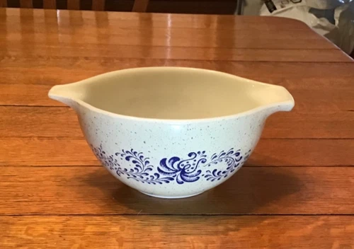 Vintage PYREX Homestead #441 Mixing Nesting BOWL Brown Tan Speckled Blue Mint