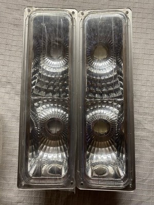Eagle Eye GM072-U00SL & GM072-U00SR Housing Set 92-93 Sierra 88-89 Suburban