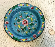 Ancien bibelot chinois émaillé sur laiton bleu floral 4,75 pouces magnifique