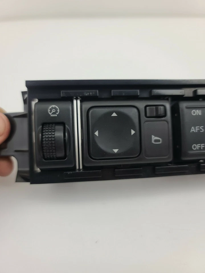 Interruptor de control del espejo retrovisor delantero izquierdo Infiniti M35 2006-2009 OEM VDC AFS Foto 2 de 4