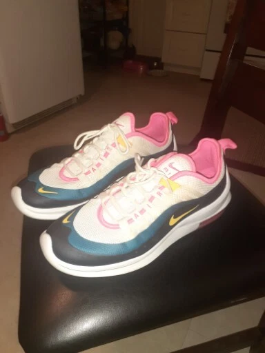 Nike Air Max Axis Women s Trainers Sz 9 Hot Pink Navy Blue Blue White C15777 100