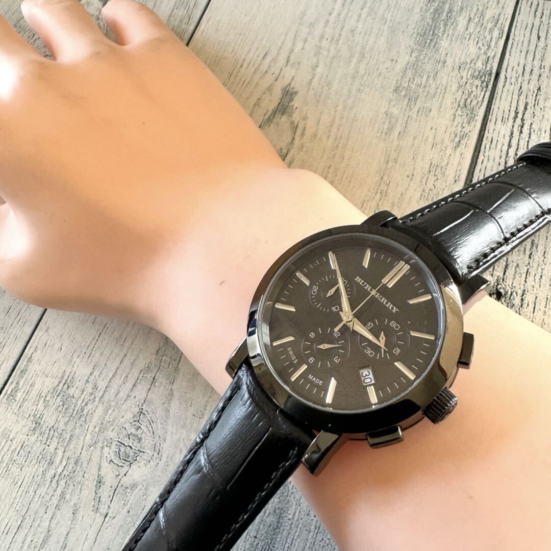 Burberry Bu1373 Analog Quartz Men Beautiful Watch