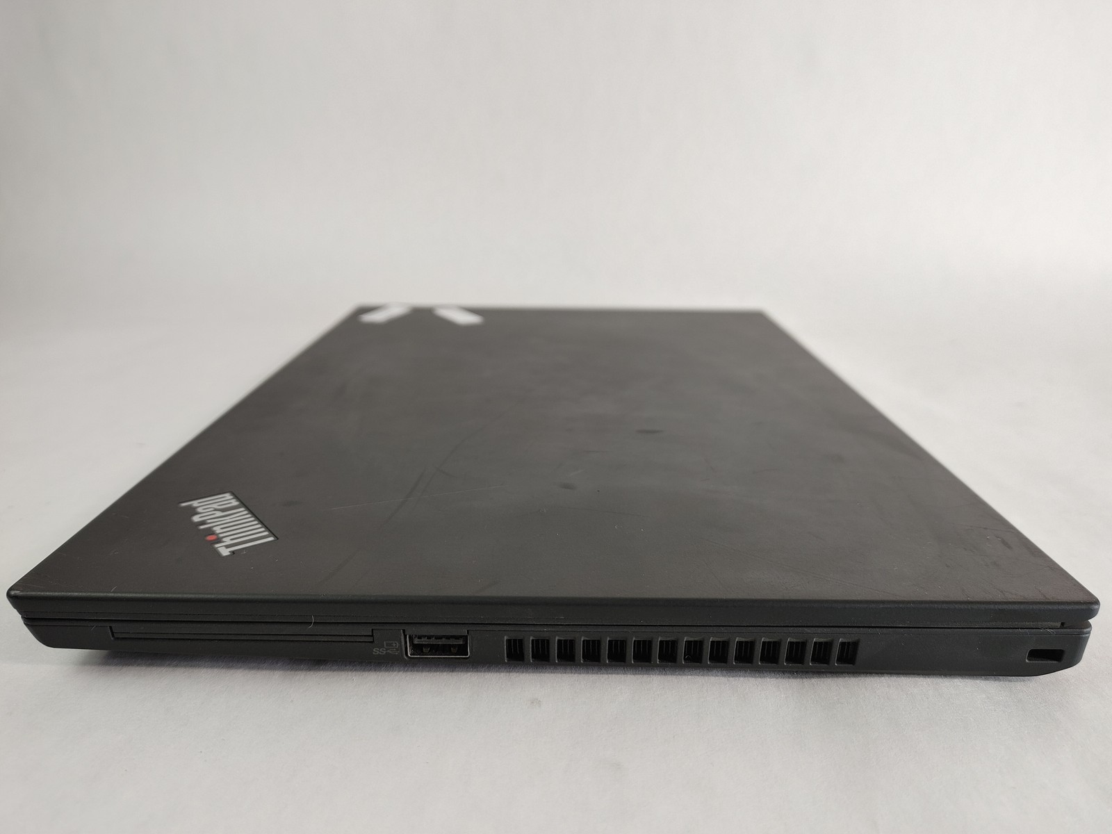 Lenovo ThinkPad T14 Gen 2, 14-Inch Laptop, with Core i7 11th Gen., Windows 11 Home