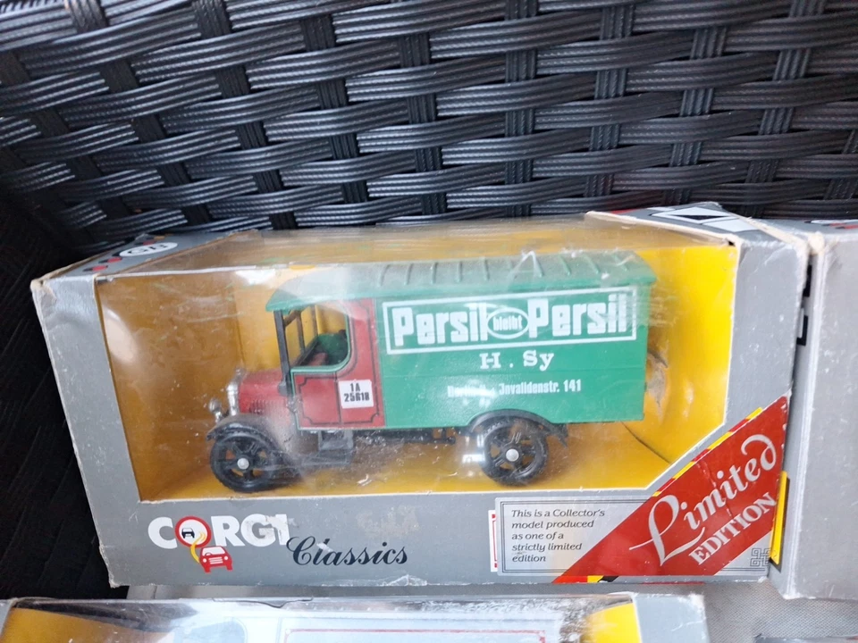 10 Corgi Classic Thornycroft VANS 4 LTD Edition All Original Box - Image 2 of 4