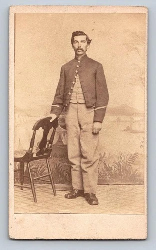1860's Identified Civil War Soldier CDV Photograph - Leonard Warren