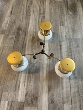 Vintage Valor MODEL G270 Propane Gas Light W/ Globes UNTESTED 3 Light Chandelier