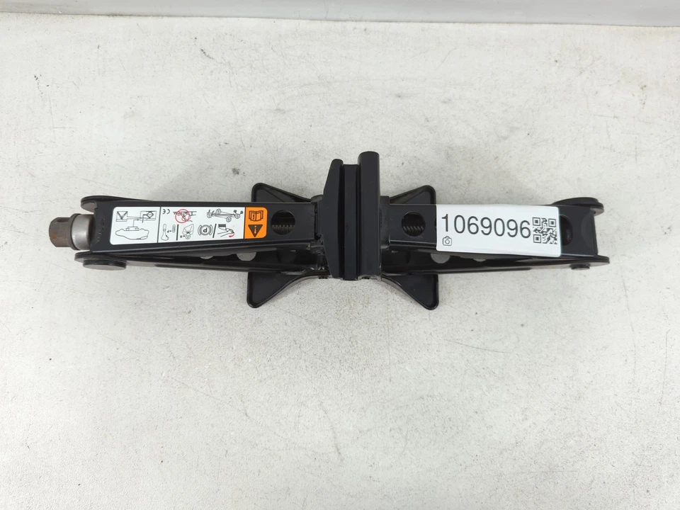 Ford Focus 2016 tijera de repuesto gato X2U70 Foto 4 de 4