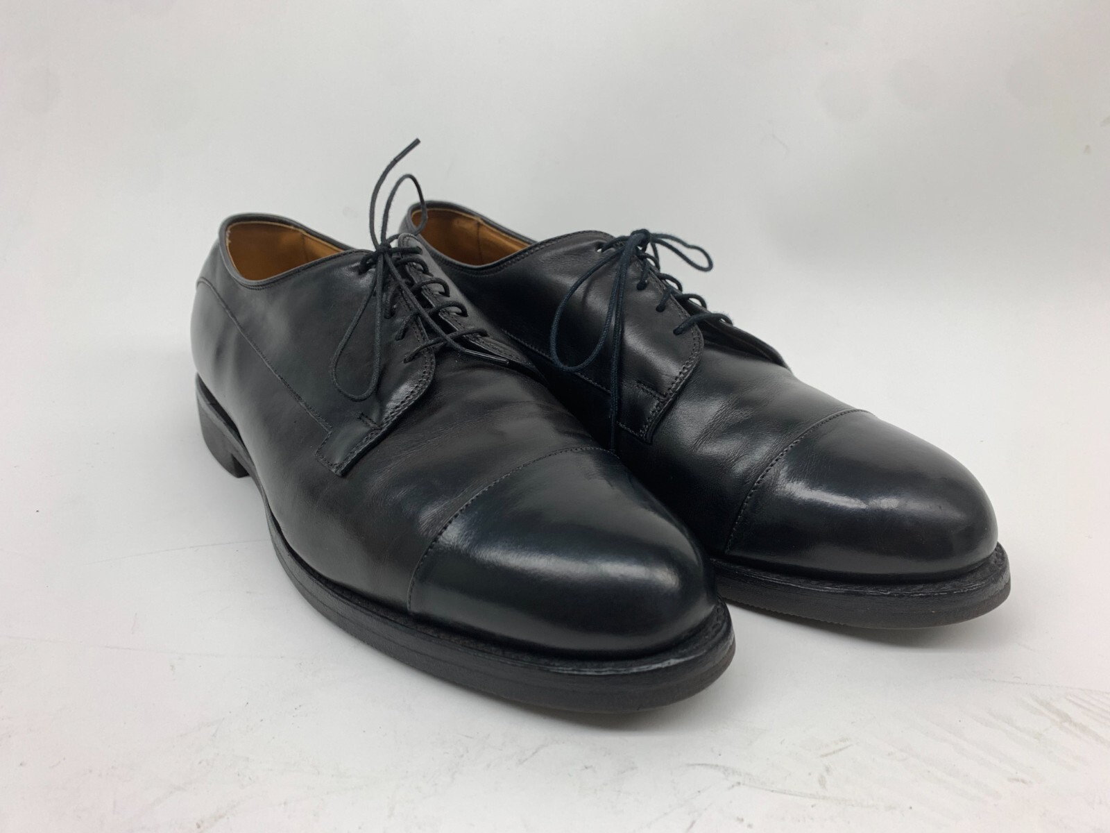 SAOLA Bergland” Cap Toe Derby – Pelle pieno fiore nera – US 11 5 D