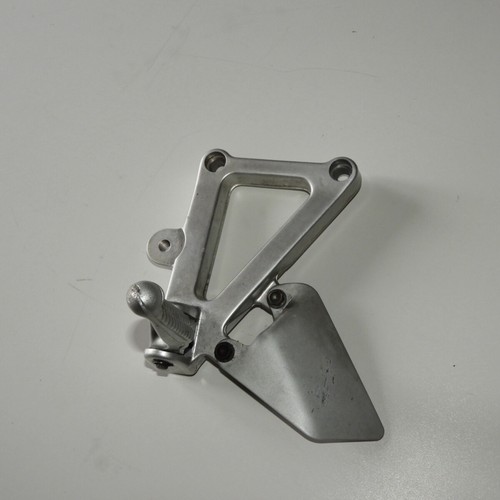Platine repose-pied arrière (gauche) Ducati Supersport 900 ss 1991 à 1997