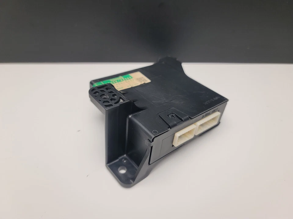 МОДУЛЬ КЛИМАТ-КОНТРОЛЯ ТЕМПЕРАТУРЫ ОВКВ TOYOTA YARIS 2007-2012 88650-52361 - Изображение 2 из 4