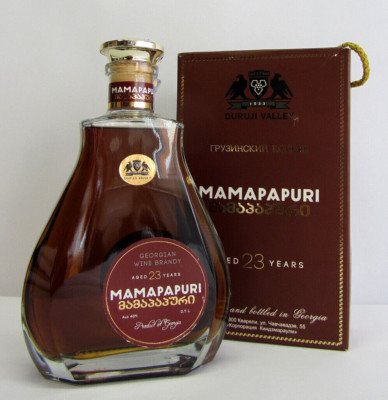 (150,00 /L) 0,7L Georgian Wine Brandy MAMAPAPURI 23 y.o.   Alc: 40% vol.