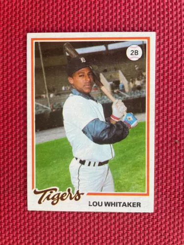 1978 BURGER KING BASEBALL DETROIT TIGERS #13 LOU WHITAKER ROOKIE CENTERED