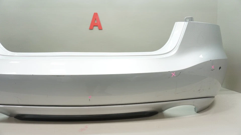 Panel de cubierta de parachoques trasero Nissan Máxima 2016-2018 OEM 85022-4RA0H Foto 4 de 4