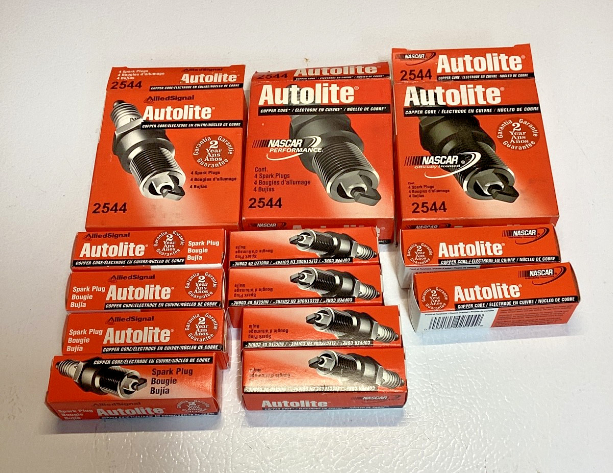 Autolite Spark Plugs Set Of 10 , 2544 Copper Core
