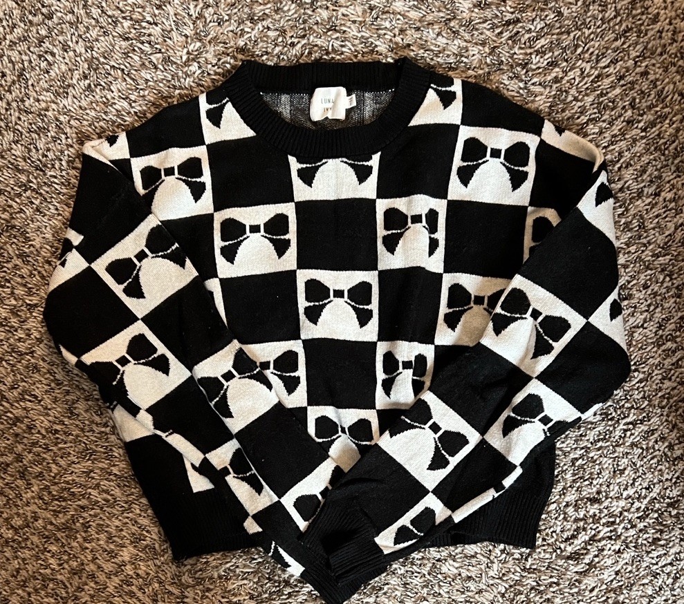Anthropologie Luna Ivy Black & White Pullover Sweater w/ Bow Print Size Small