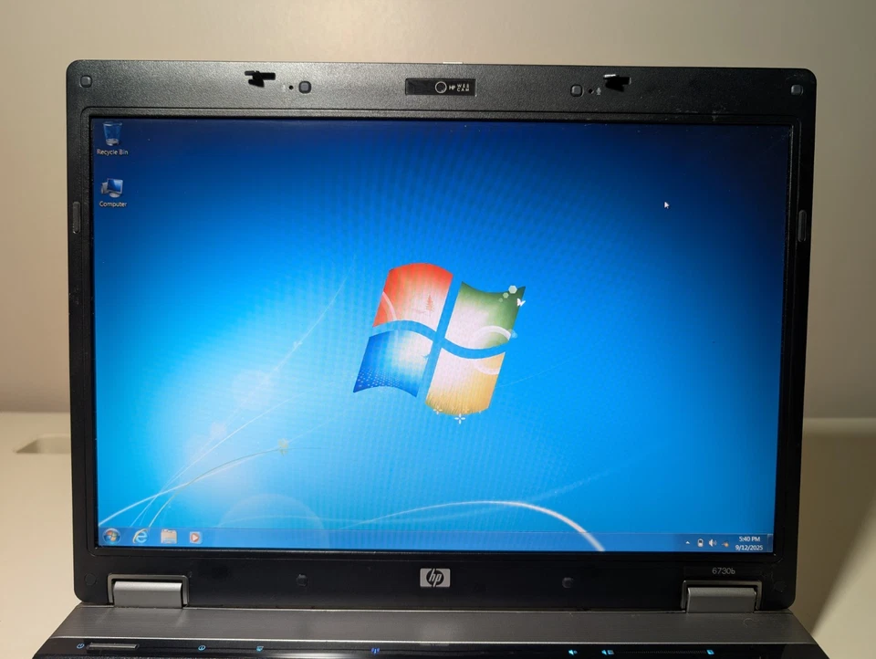 15" HP Compaq 6730b — C2D • 2GB RAM • 500GB HD • 1680×1050 WSXGA+ • DVD • Win 7 - Image 2 of 4