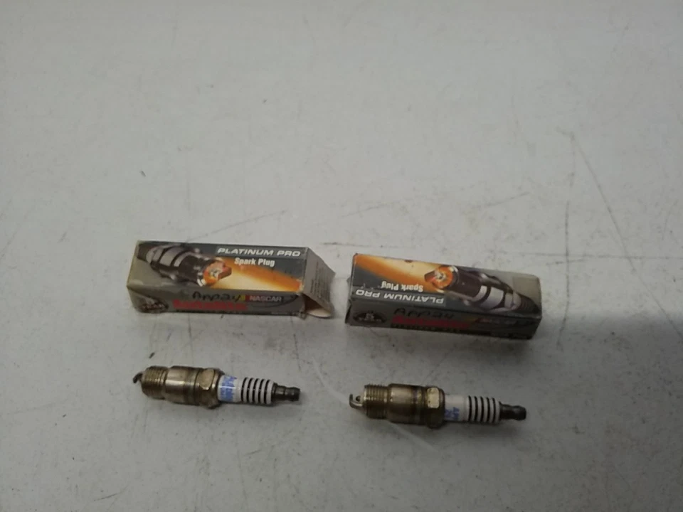 Bujías APP24 Autolite Platinum Pro - Lote de 2 bujías de alto rendimiento Foto 2 de 4