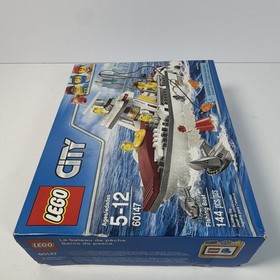 LEGO City 60147 Fishing Boat NEW Factory Sealed Retired 2017 Box Wear 144 Pcs