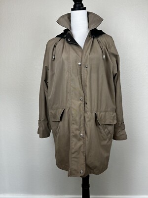 VTG London Fog Coat Rain breaker Men size Small Beige light weight raincoat 