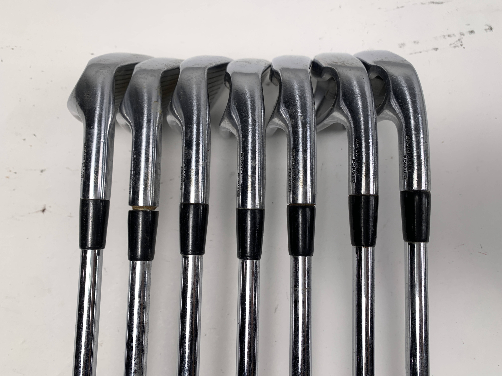 Set De 7 Tiges De Fer Nippon NS PRO 1050GH - Acier, Flex Stiff, Embouts Parallèles 0.370